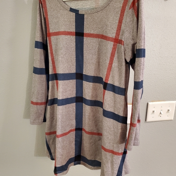 Tops - Plaid tunic